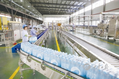 丰海新能源推出'海露'纯净水新包装瓶，推动海水淡化与资源再生利用技术发展